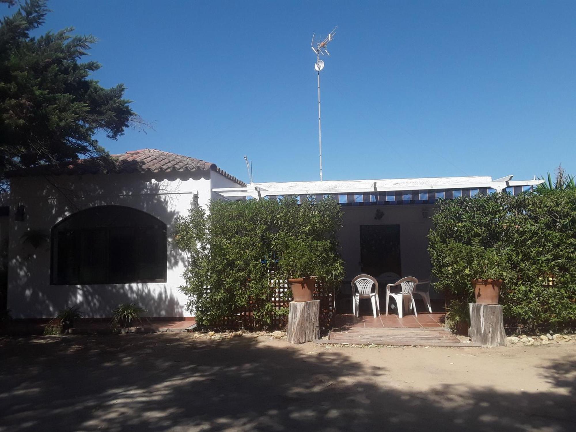 En Finca Las Dunas Dos Chalets Con Jacuzzis En Primera Linea De Playa , Uno De 4 Dormitorios Y Otro De 2 Dormitorios, Llama Al Seiscientos Veintisiete Cuatrocientos Diecisiete Trescientos Noventa Y Ocho Rota Exterior foto